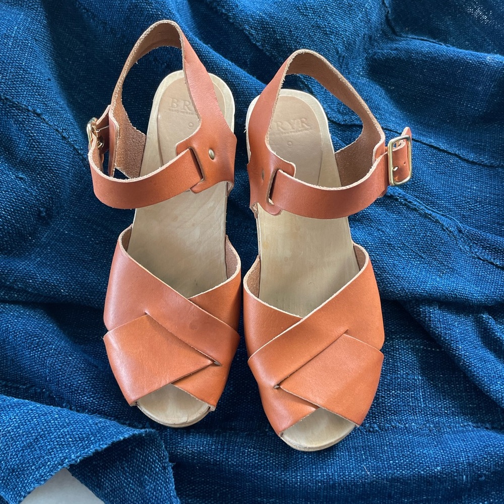 Bryr Clogs - Emma Cross - Toe High Heel